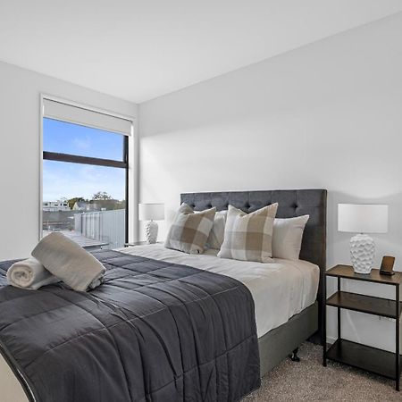 The Salisbury - 2 Bedroom Home 크라이스트처치 외부 사진